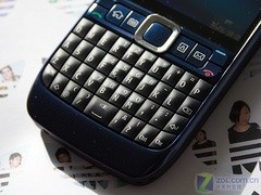 全鍵盤(pán)紅星 行貨諾基亞E63今日降100元 