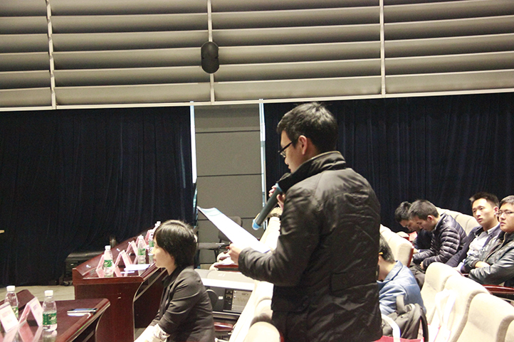 圓桌討論上觀眾也是有備而來的。