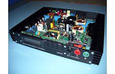 350W 高性能、高速電源 