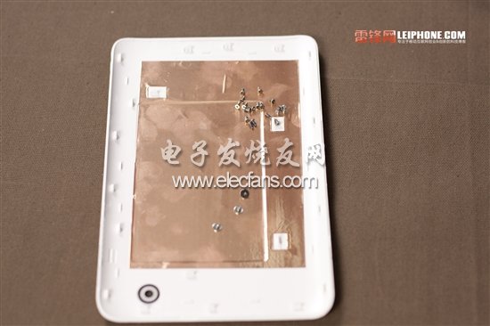 第一步當(dāng)然是要先瞟一眼了，因?yàn)榻酉聛聿鸪缮稑?，還不知道呢。