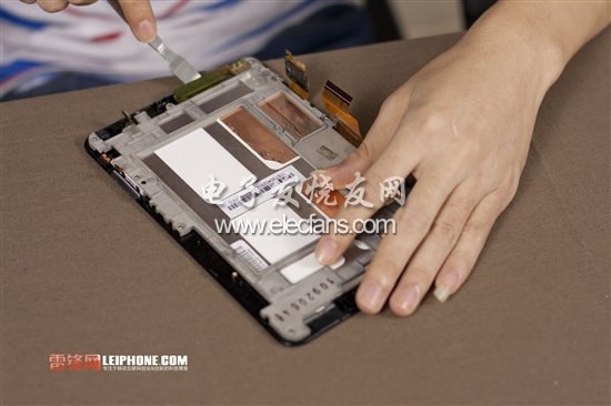 第一步當(dāng)然是要先瞟一眼了，因為接下來拆成啥樣，還不知道呢。