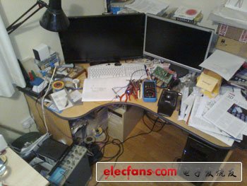 　　我同意愛(ài)迪生說(shuō)過(guò)的一句話：“發(fā)明，你需要有豐富的想像力和一堆垃圾。”