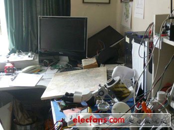 現(xiàn)在我不太確定了…地震過(guò)去好幾個(gè)月了，而我還在到處尋找貼片元件