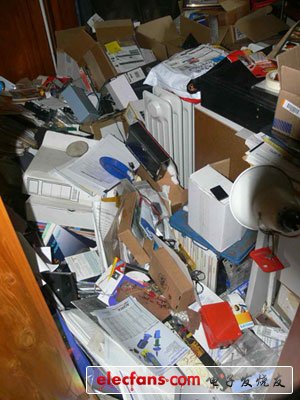 現(xiàn)在我不太確定了…地震過(guò)去好幾個(gè)月了，而我還在到處尋找貼片元件