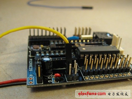 然后在焊接一個(gè)針在模擬端口0，然后在此接上Sharp