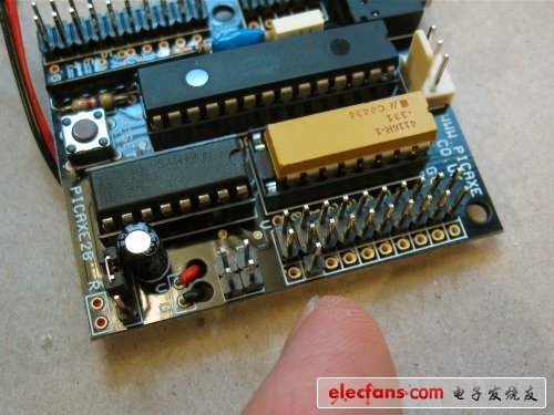 到此你已經(jīng)完成了排針的焊接。