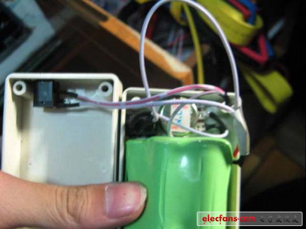 自制充電LED臺(tái)燈