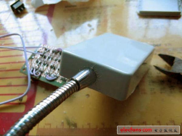 自制充電LED臺(tái)燈