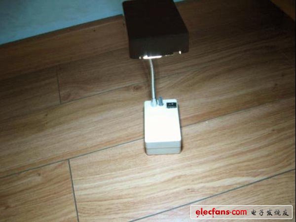 自制充電LED臺(tái)燈