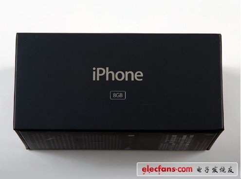 我們需要購(gòu)買兩部蘋(píng)果首款8G版本的iPhone