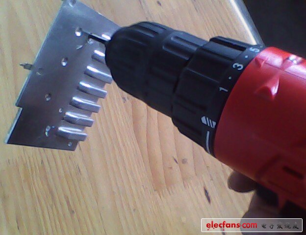 自己動(dòng)手組裝高亮度LED燈