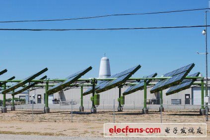 太陽能電池板：在整個(gè)莫哈韋沙漠，我們可以看到很多這種太陽能電池板