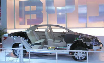 比亞迪電動(dòng)車(chē)起火，叩問(wèn)電池安全問(wèn)題幾何？