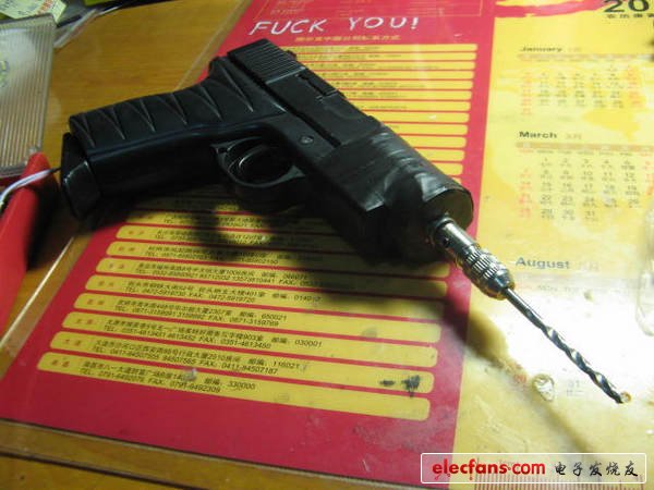 牛人打造的多功能手電鉆（動(dòng)手能力超強(qiáng)）