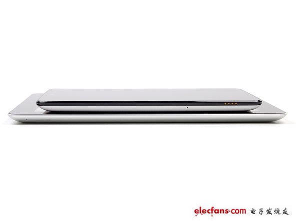 差距僅僅1mm！ iPad 9.4 mm ，而谷歌Nexus 7為10.4 mm 