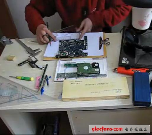 一牛人自制平板電腦，號(hào)稱iPad3，看完不得不佩服這位大拿的專業(yè)精神