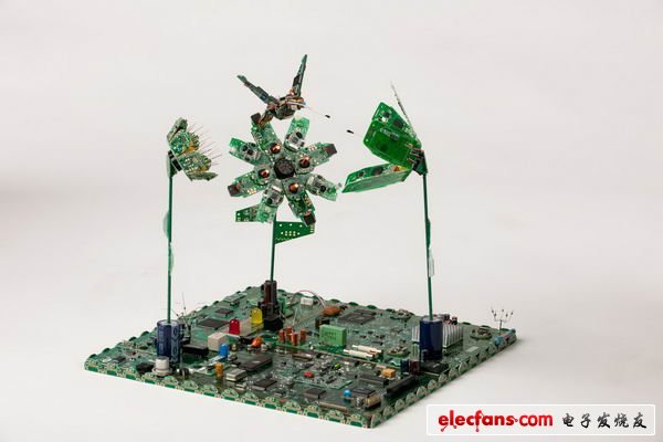 分享一組廢舊電路板的藝術(shù)品，希望能給大家?guī)盱`感。