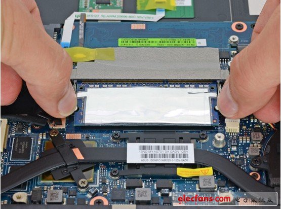 為了完全淡化超級(jí)本和高性能本子的界限，話說(shuō)給Zenbook提供了一個(gè)班上RAM