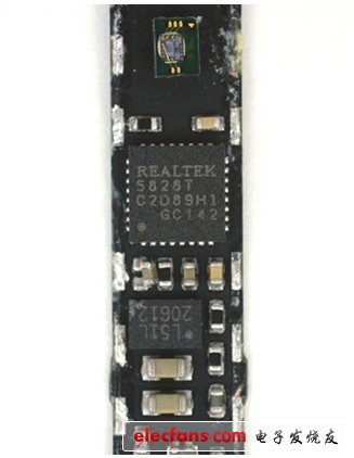 我們可以看到Zenbook百萬(wàn)像素的網(wǎng)絡(luò)攝像頭