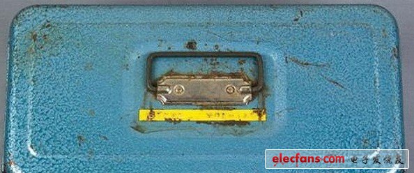 沃茲尼克的工具箱（7，000美元）：上世紀70年代，沃茲尼克就是使用這個工具箱開發(fā)了蘋果Apple 1電腦