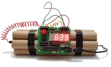 致命武器！DIY炸彈鬧鐘究極經(jīng)歷（圖文）