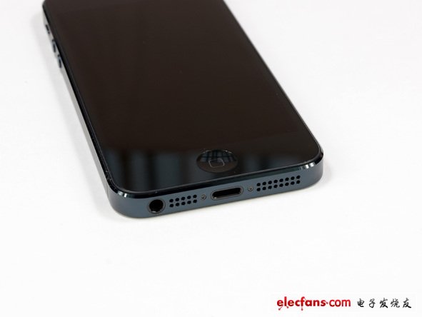  iphone5的外部設(shè)計(jì)變化較大，你將不會(huì)和iPhone 4 或 4s搞混