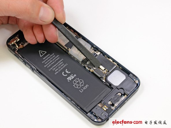 像往常一樣，我們會(huì)先從電池開始著手