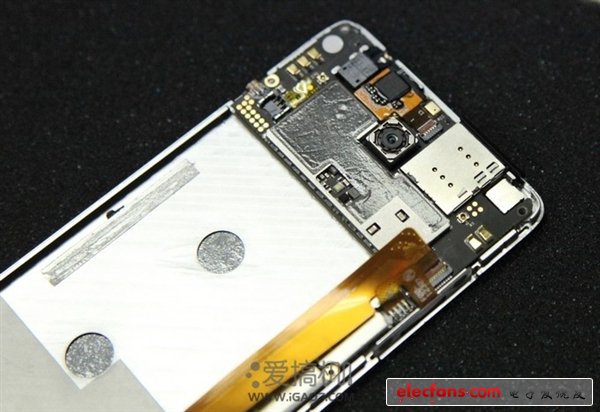 真值3456？拆開nubia Z5一探究竟