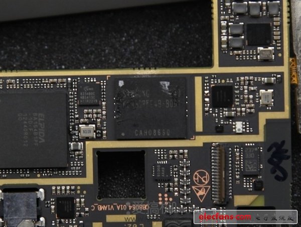 真值3456？拆開nubia Z5一探究竟