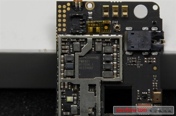 真值3456？拆開nubia Z5一探究竟