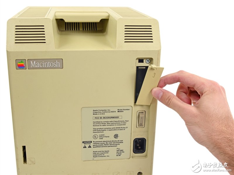 這可真是個古董：蘋果第一代Mac深度拆解