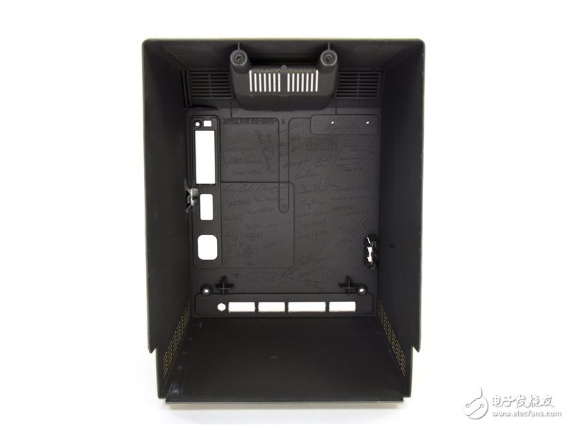 這可真是個古董：蘋果第一代Mac深度拆解