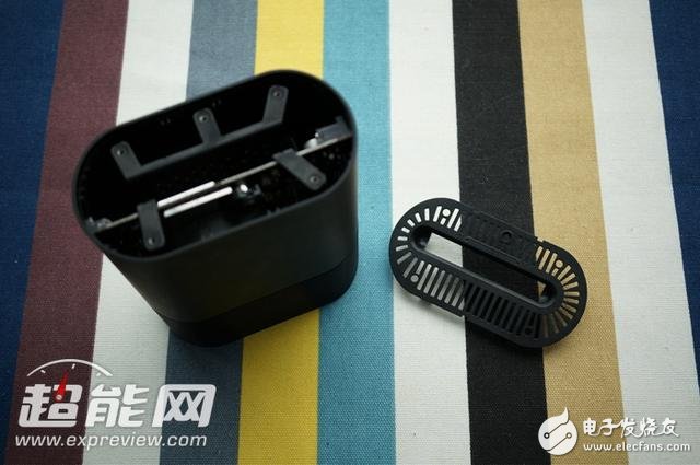 有區(qū)別嗎？小米路由量產(chǎn)版拆解實(shí)錄