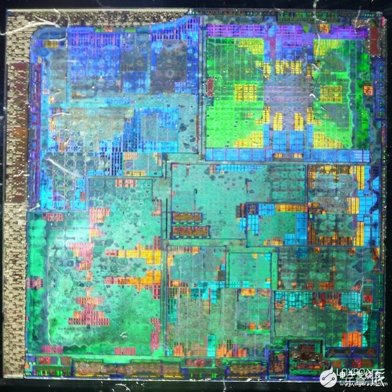 海思Kirin 920就長(zhǎng)這樣：暴力拆解國(guó)產(chǎn)最強(qiáng)芯！