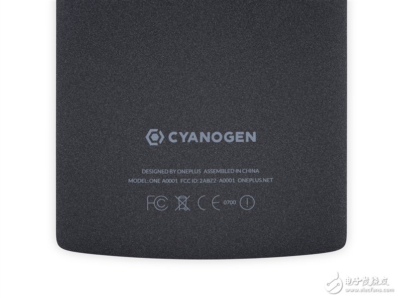 一加手機(jī)完全拆解：到處都是坑??！