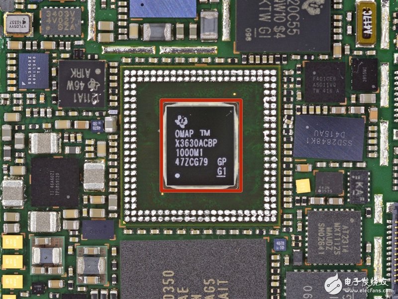 Moto 360暴力拆解：足以秒殺Apple Watch的智能手表？