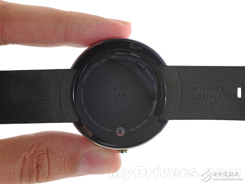 Moto 360暴力拆解：足以秒殺Apple Watch的智能手表？