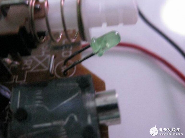 一點(diǎn)九個(gè)大洋！史上最便宜DIY音響誕生