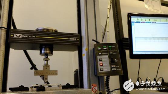 蘋果對外展示iPhone6測試工廠，測試過程堪稱嚴苛