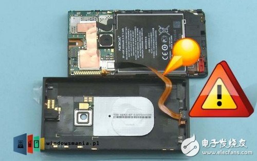 諾基亞Lumia 920無(wú)線充電底座DT-900拆解