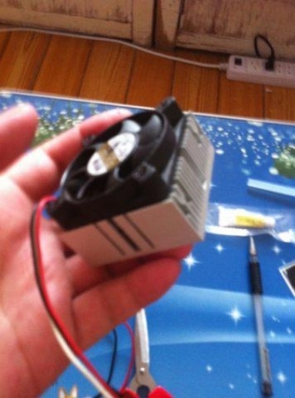 不愁沒冰箱！電子制冷DIY冰鎮(zhèn)冰壺