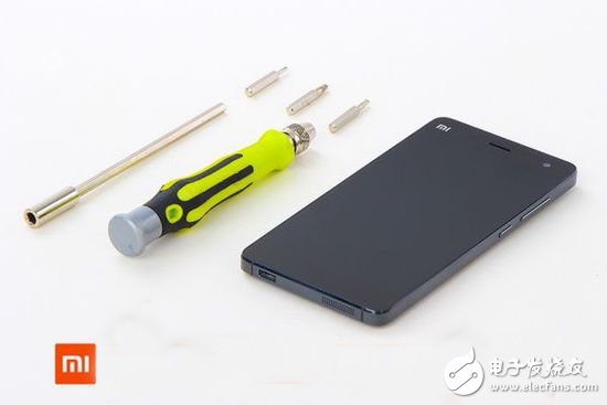 退燒過(guò)后的精致做工，小米4真機(jī)拆解