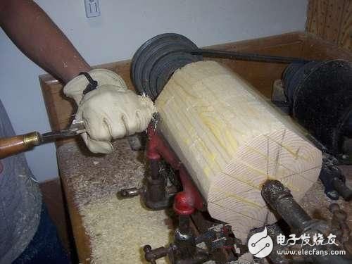 牛人教你制造超大號(hào)“賣萌”LED燈