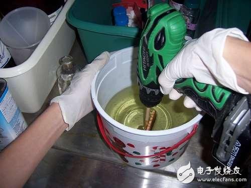 牛人教你制造超大號(hào)“賣萌”LED燈