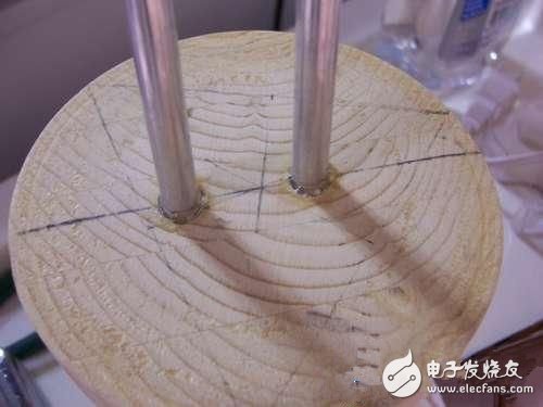 牛人教你制造超大號(hào)“賣萌”LED燈