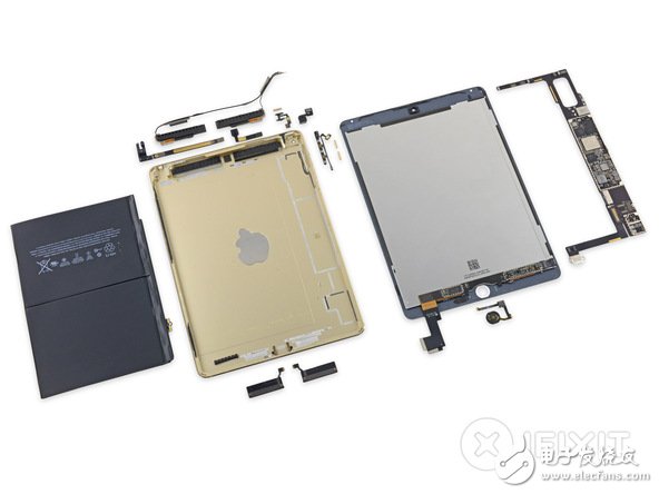 照例來張全家福。這一次，iFixit 給 iPad Air 2 打出的可維修指數(shù)為 2 分，分?jǐn)?shù)越高，越容易維修，最高為 10 分。