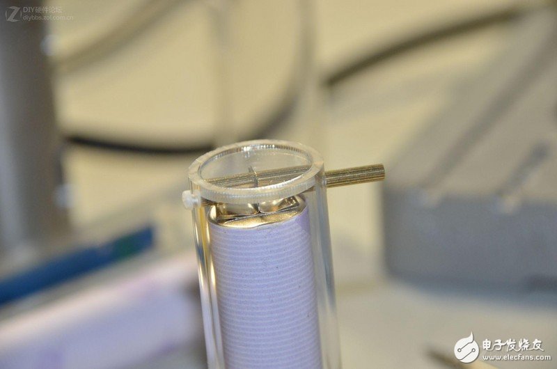 顛覆想象！專業(yè)工程師制作的DIY多功能移動電源