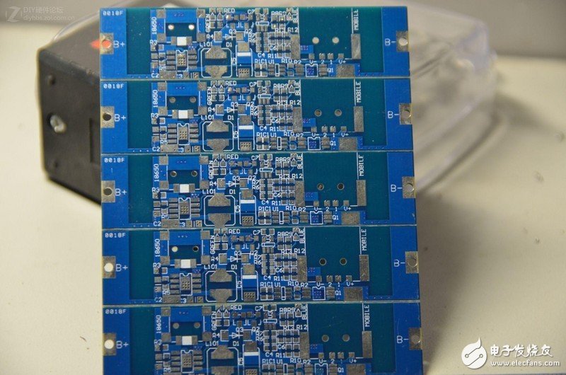 顛覆想象！專業(yè)工程師制作的DIY多功能移動電源