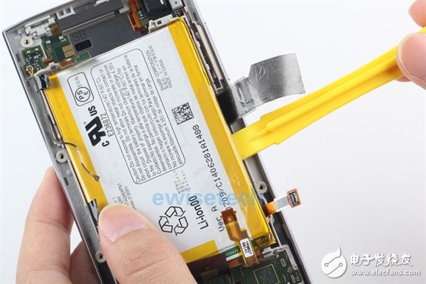 探索黑科技，夏普無邊框手機終極拆解