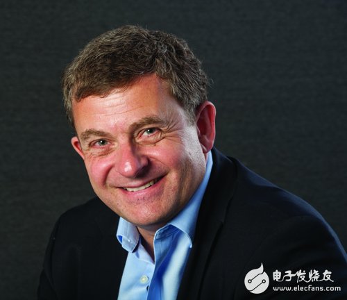 Imagination 市場(chǎng)營銷執(zhí)行副總裁 Tony King-Smith 表示，Imagination戰(zhàn)略所在，主要基于大IP技術(shù)，為合作伙伴和客戶提供最具競(jìng)爭(zhēng)力的差異化的IP產(chǎn)品方案。